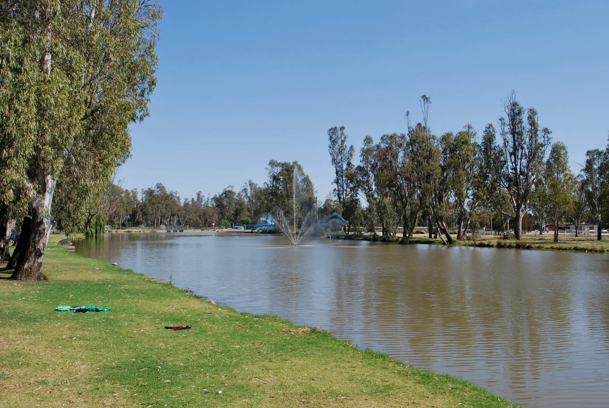 Parkland beside the water at Cohuna, where Hike builds and ranks local business websites